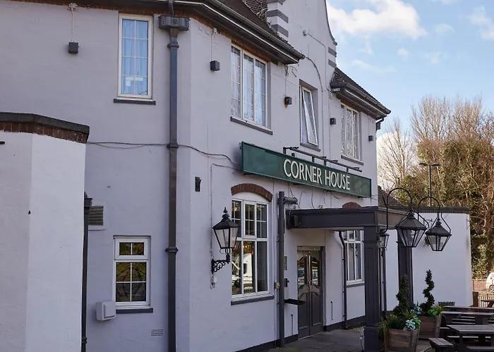 Corner House Inn By Greene King Inns