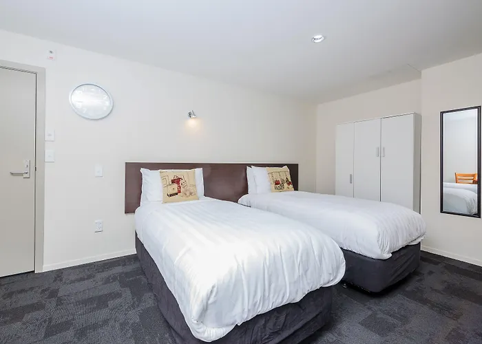 Greenlane Motel