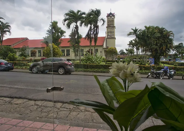 La Fortuna Downtown Boutique Hotel (Adults Only)