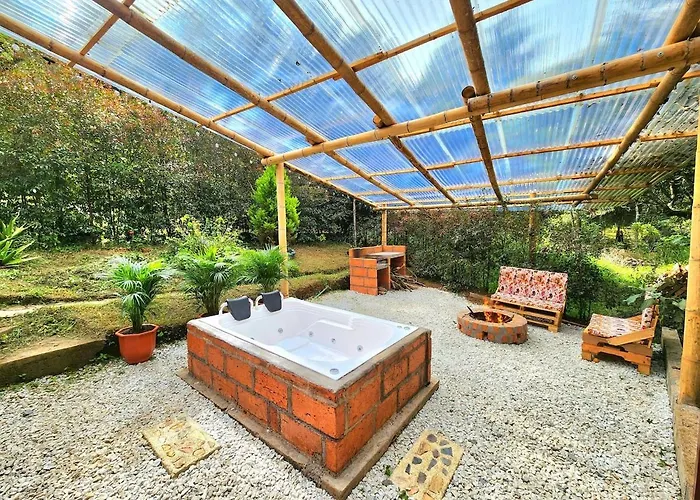 Cabana En La Naturaleza Con Jacuzzi - Santa Elena