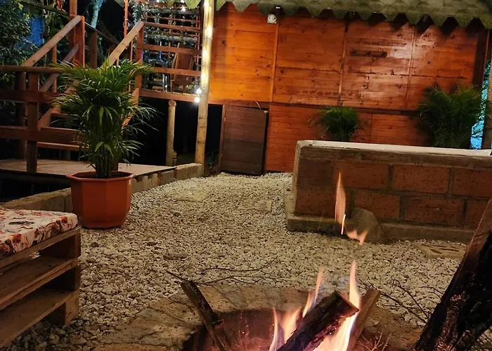 Cabana En La Naturaleza Con Jacuzzi - Santa Elena