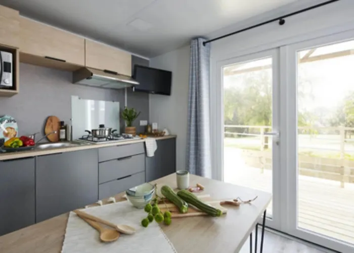 Camping Vert Lavande
