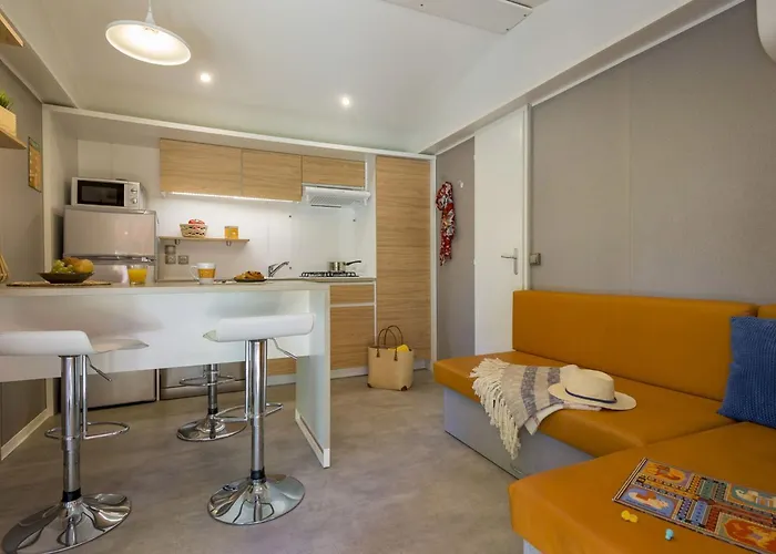 Cottage Provencal 4P 2Bdrms Aircon