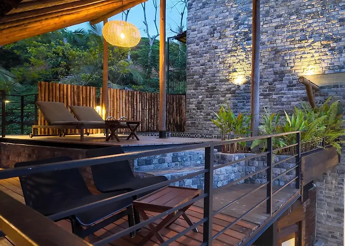 O2 Villas Ella
