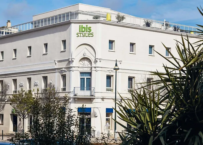 Ibis Styles Hyeres Rooftop & Spa