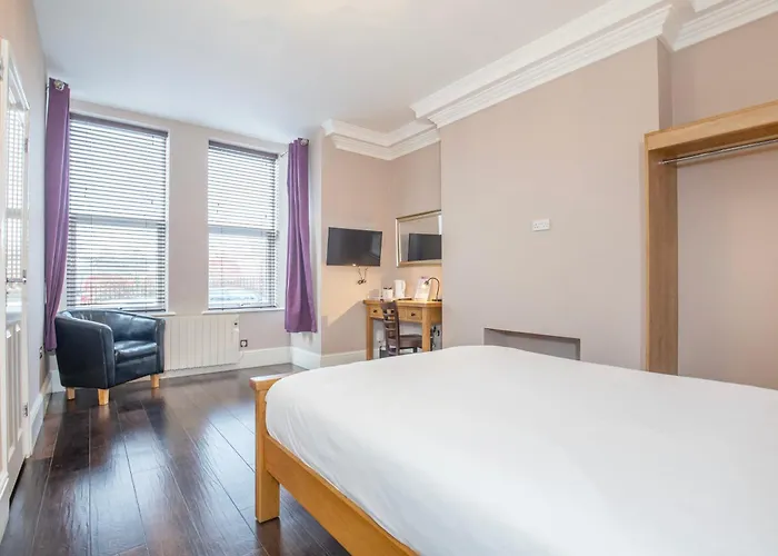 Marlborough Hotel