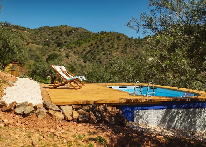 Finca la montaña roja