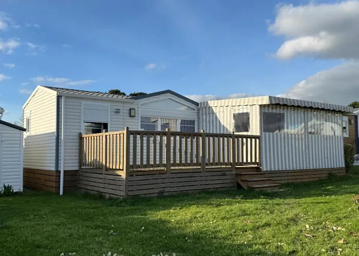 A LOUER MOBILHOME Grand Confort 2 Chambres 4 personnes a Brem Sur Mer Vendée