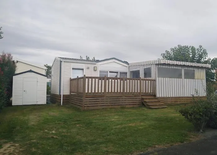 A LOUER MOBILHOME Grand Confort 2 Chambres 4 personnes a Brem Sur Mer Vendée
