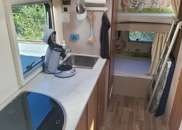 Signature Camper
