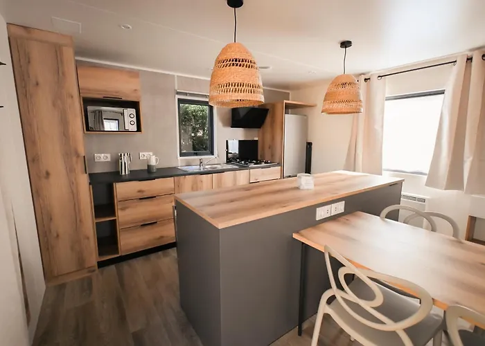 Camping Lou Broustaricq