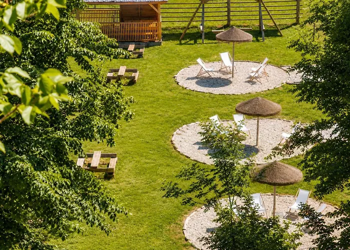 Camp Garden Park-Pitches And Tents