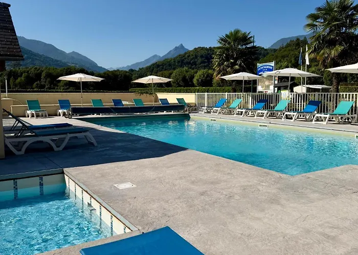Camping Familial - Parc Aquatique - Grande Aire De Jeux A La Montagne