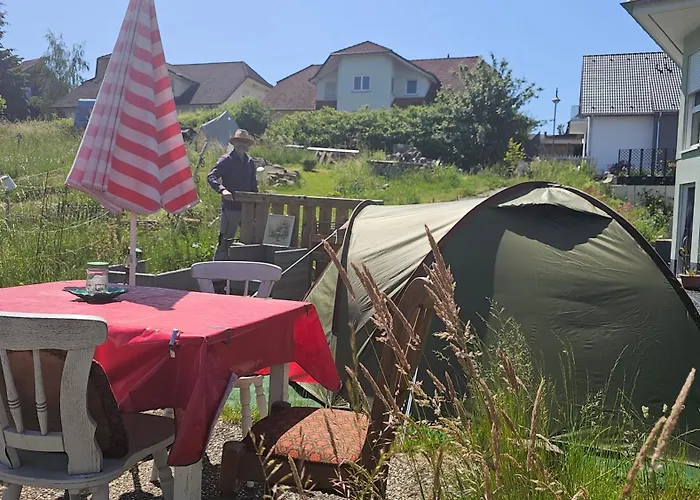 Camping im Igluzelt im Privatgarten mit warmer Lutzmatratze und Komfort Schlüchtern Main-Kinzig