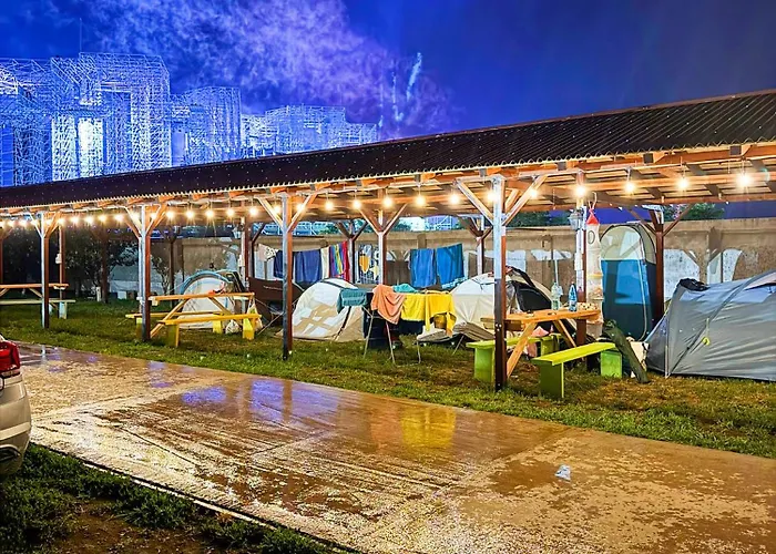 Relax By The Sea Camping Next To Nibiru