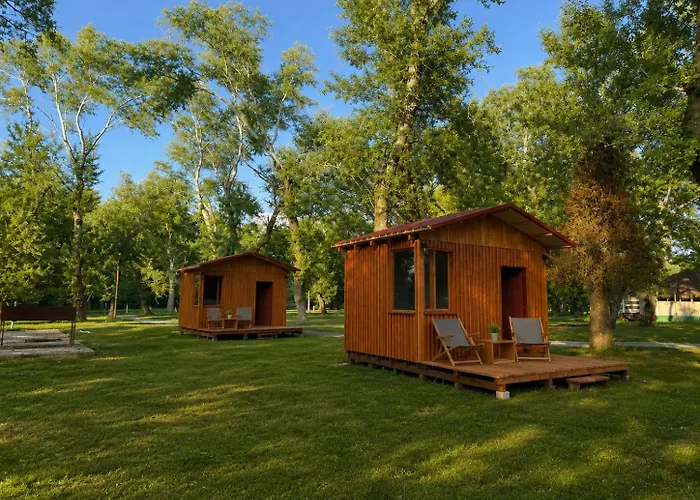 Neptun Beach & Forest Cabins