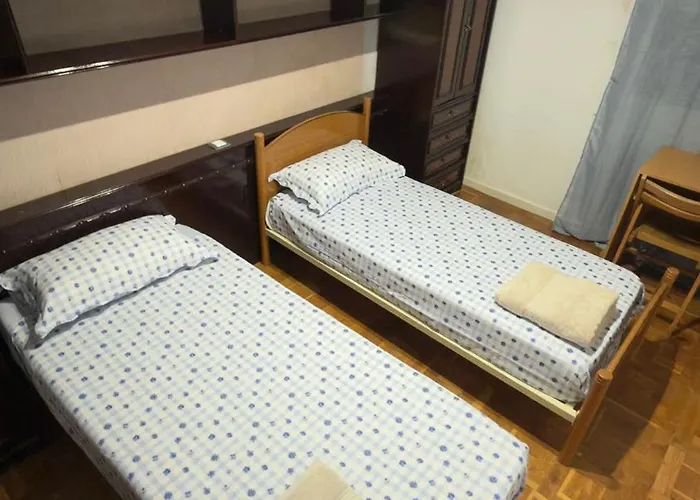 Habitación Luminosa a 10 minutos del centro y San Fermín