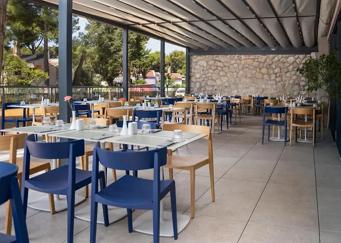 Family Hotel Adria