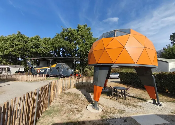 Camping Insolite Le Haut Village