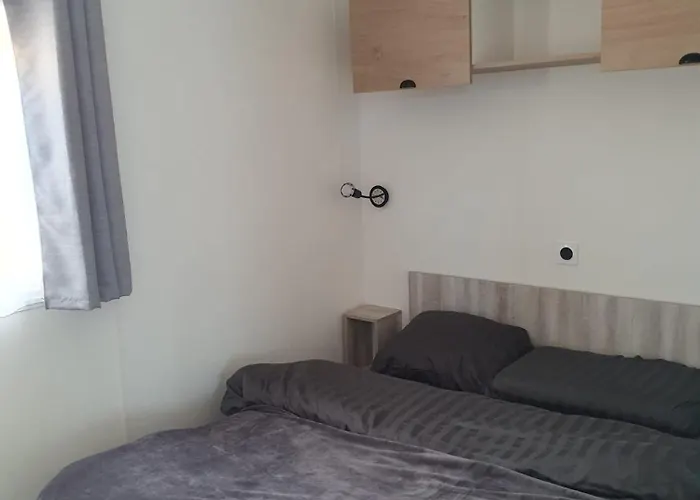 Bungalow Familial A La Mer