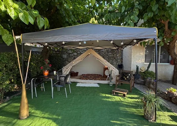 La Somavan Tambu
