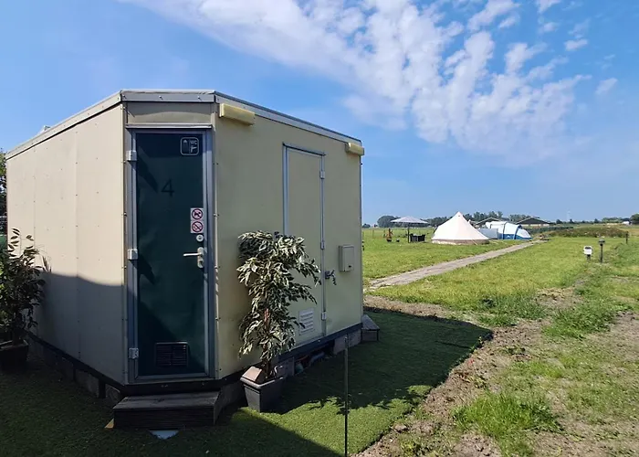 Retro Caravan Met Prive-Sanitair