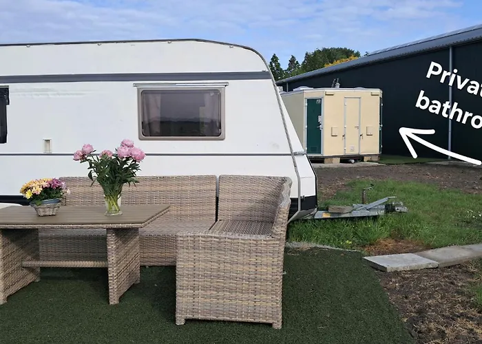 Retro Caravan Met Prive-Sanitair