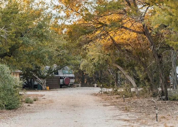Rustic Roamer - Private Hill Country Rv Retreat
