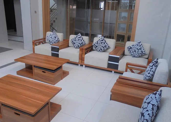 We Hotel And Suites