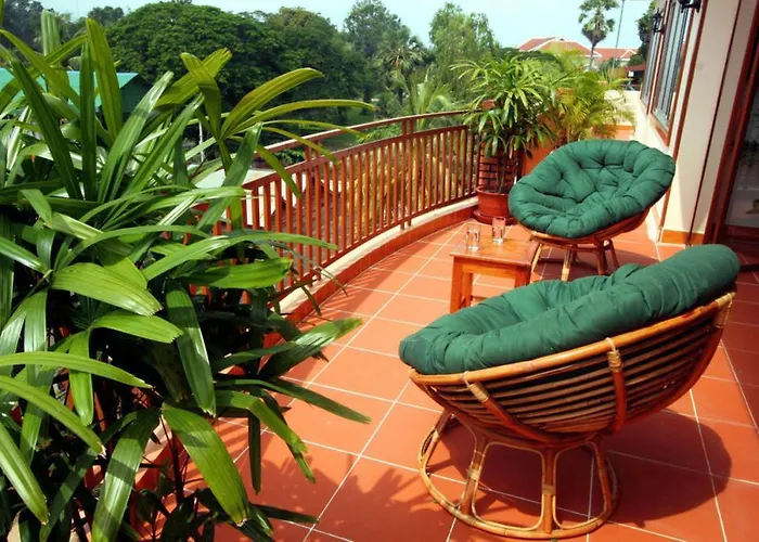 Golden Orange Hotel