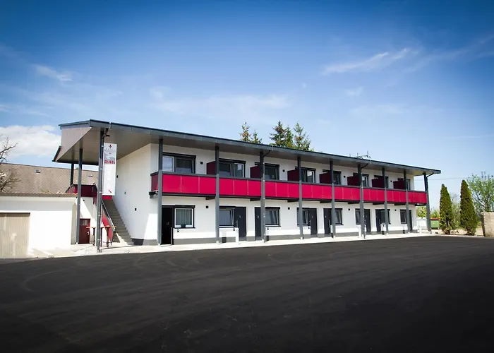 Burg Rooms