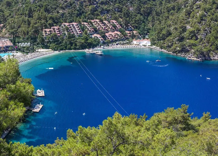 Hillside Beach Club