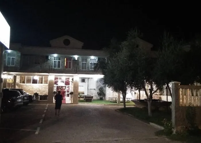 Hotel Lovcen