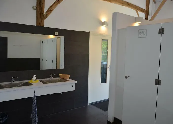 B&B Pipowagen de Luxe op Wellness Camping en B&B